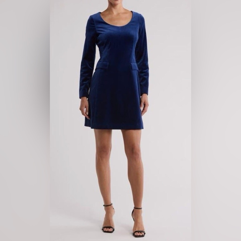 NWOT Theory Velvet Long Sleeve Dress size 4 Navy Blue Shift Fitted Open Neck